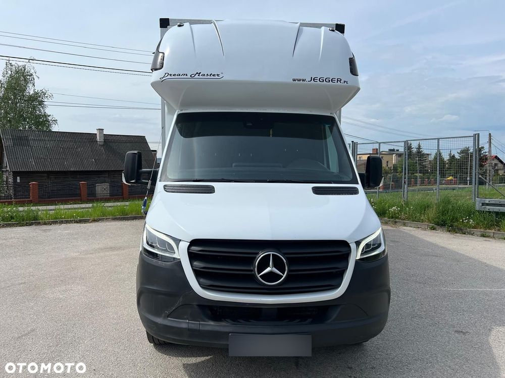 Mercedes-Benz Sprinter - 5