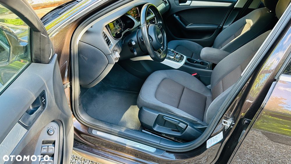Audi A4 Allroad 2.0 TDI Quattro S tronic - 8