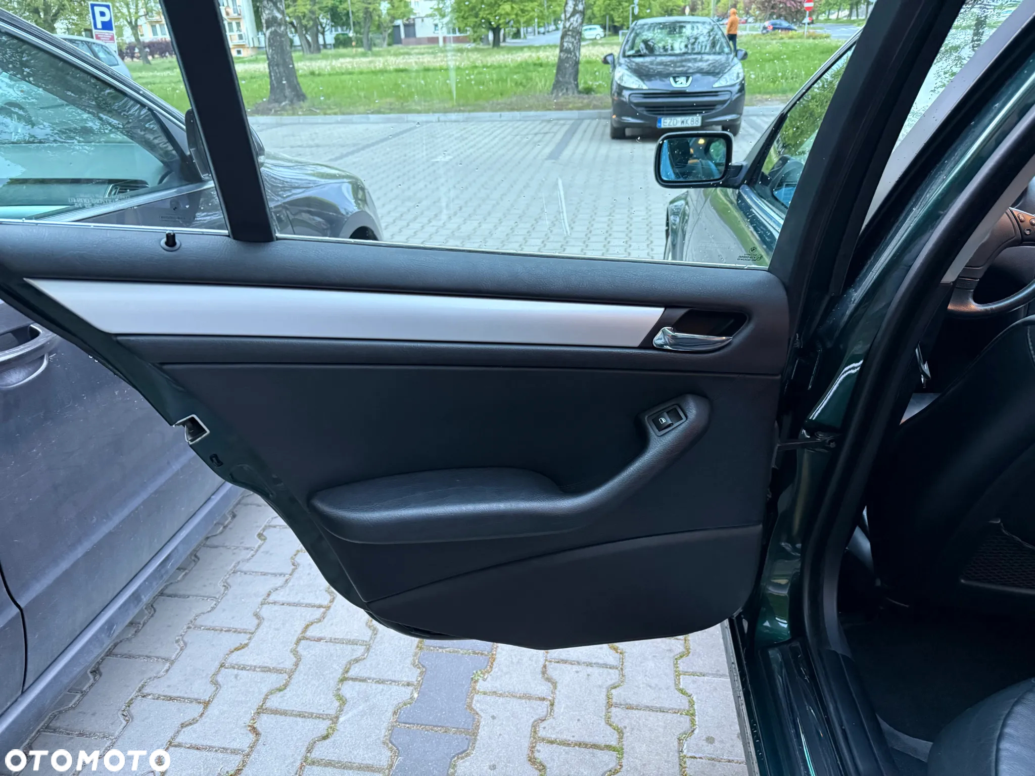 BMW Seria 3 320i - 19
