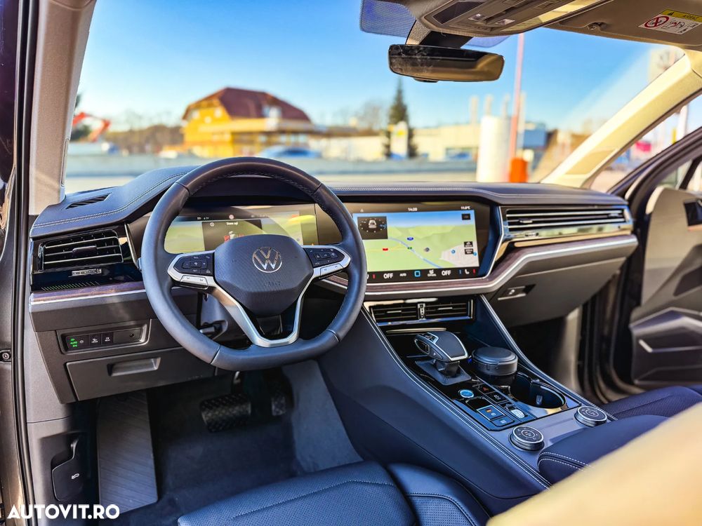 Volkswagen Touareg V6 TDI 4MOTION Elegance - 11