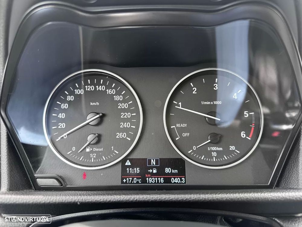 BMW 218 Active Tourer d Line Sport - 33