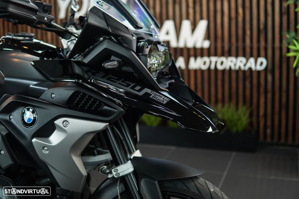 BMW R 1250 GS TRIPLE BLACK - 17
