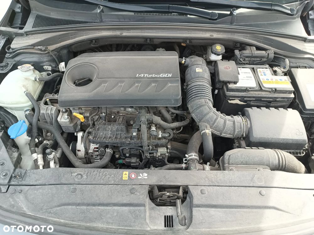 Kia XCeed - 25