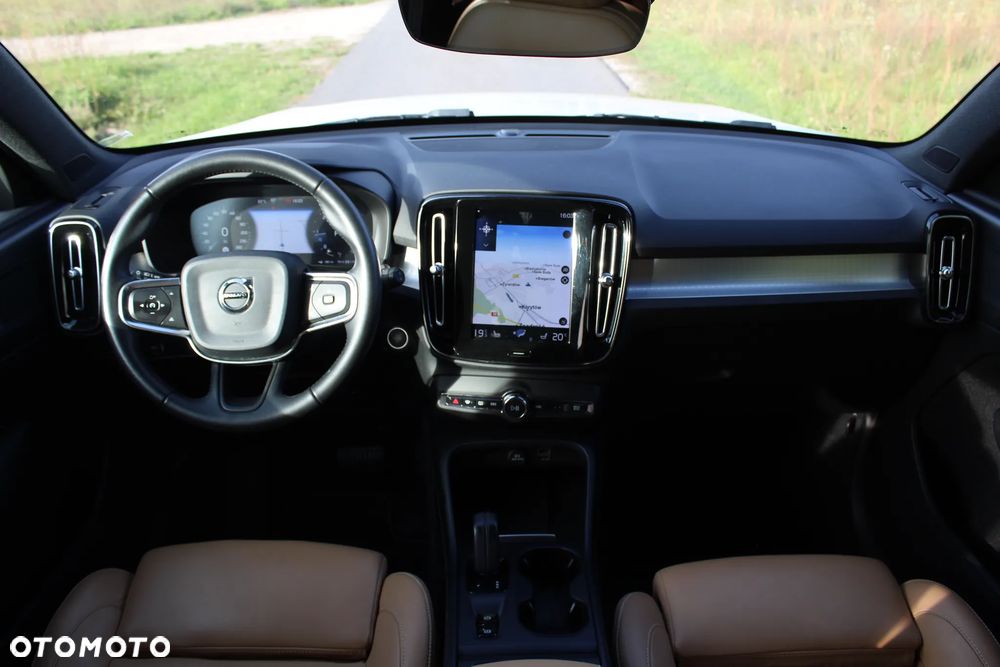 Volvo XC 40 D3 Momentum Pro - 35