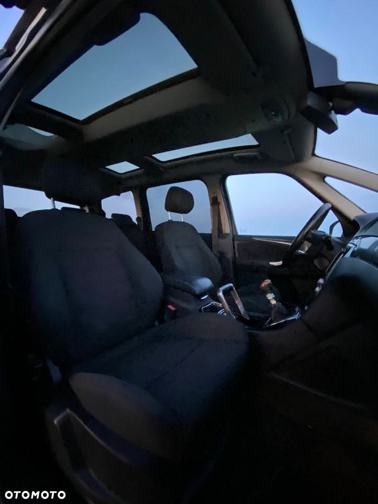 Ford Galaxy 2.0 TDCi Titanium - 25