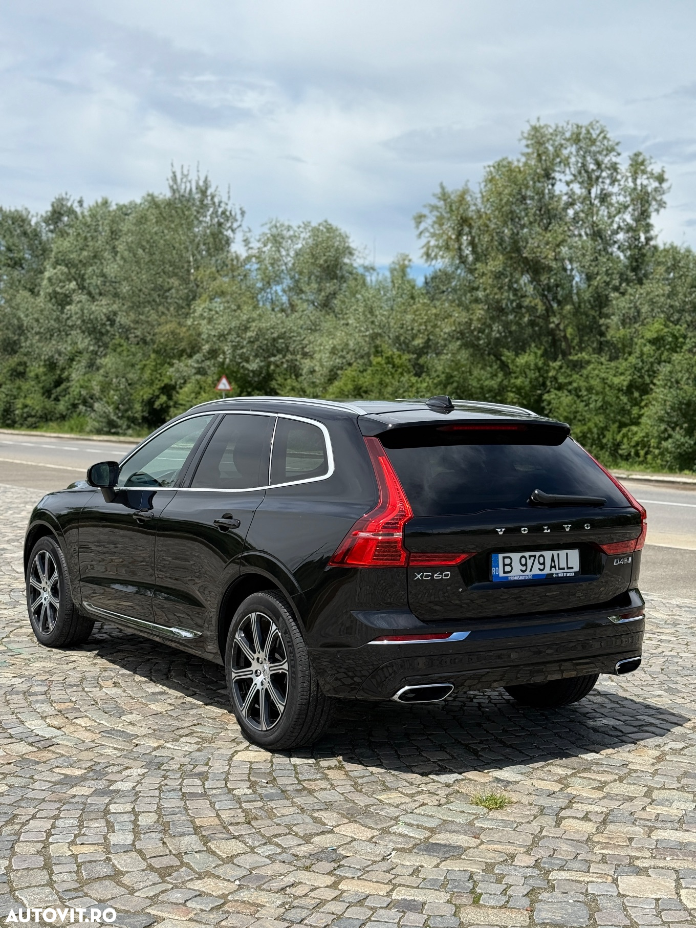 Volvo XC 60 D4 AWD Inscription - 4