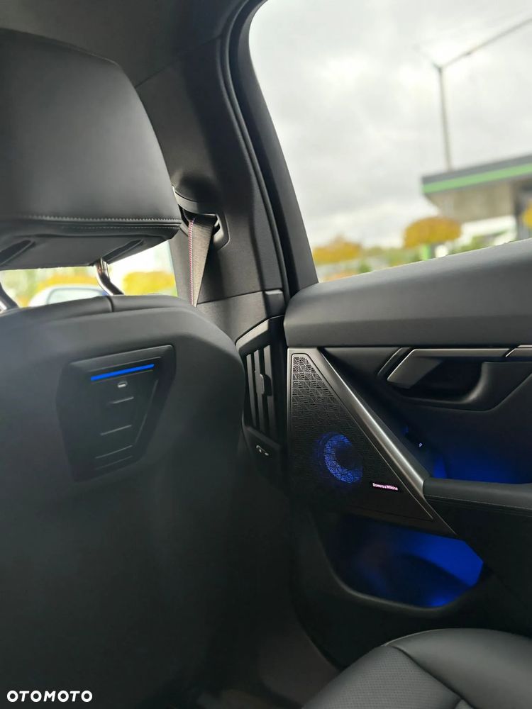 BMW i5 - 19