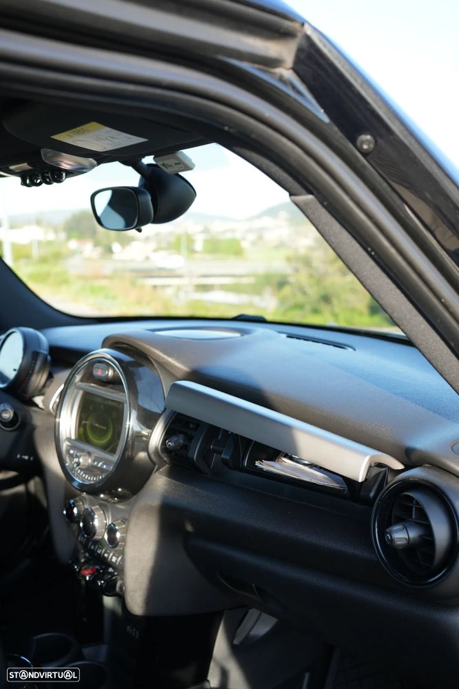MINI 5 Portas Cooper D - 8