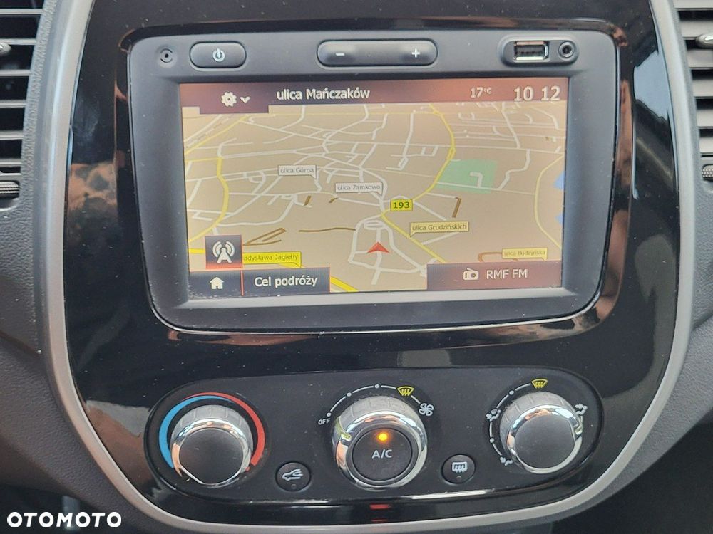 Renault Captur - 30