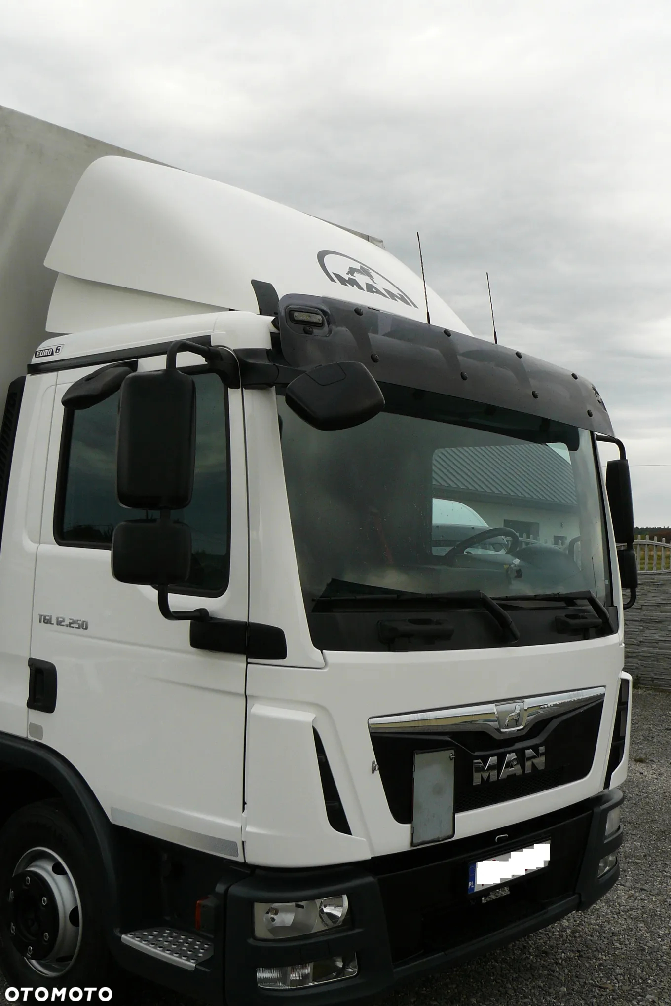 MAN TGL - 27