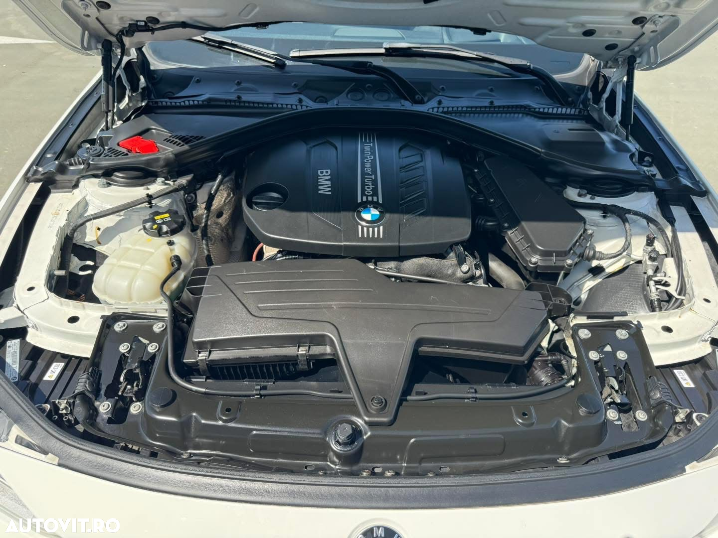 BMW Seria 3 320d Sport-Aut. Sport Line - 31
