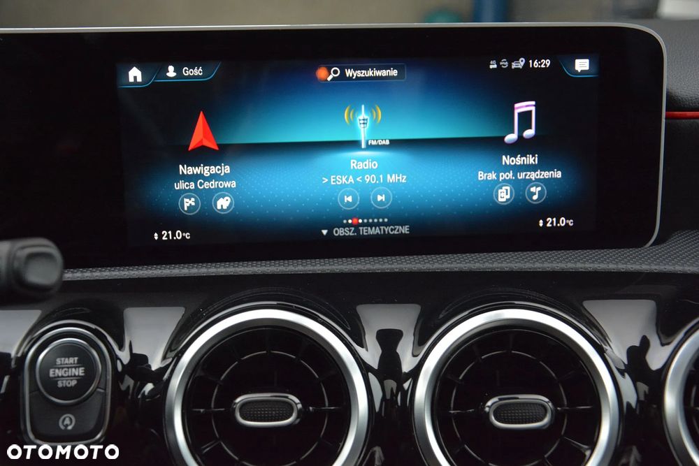 Mercedes-Benz Klasa A 180 7G-DCT AMG Line - 25