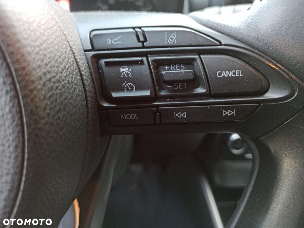 Toyota Yaris 1.5 VVT-i Comfort - 16