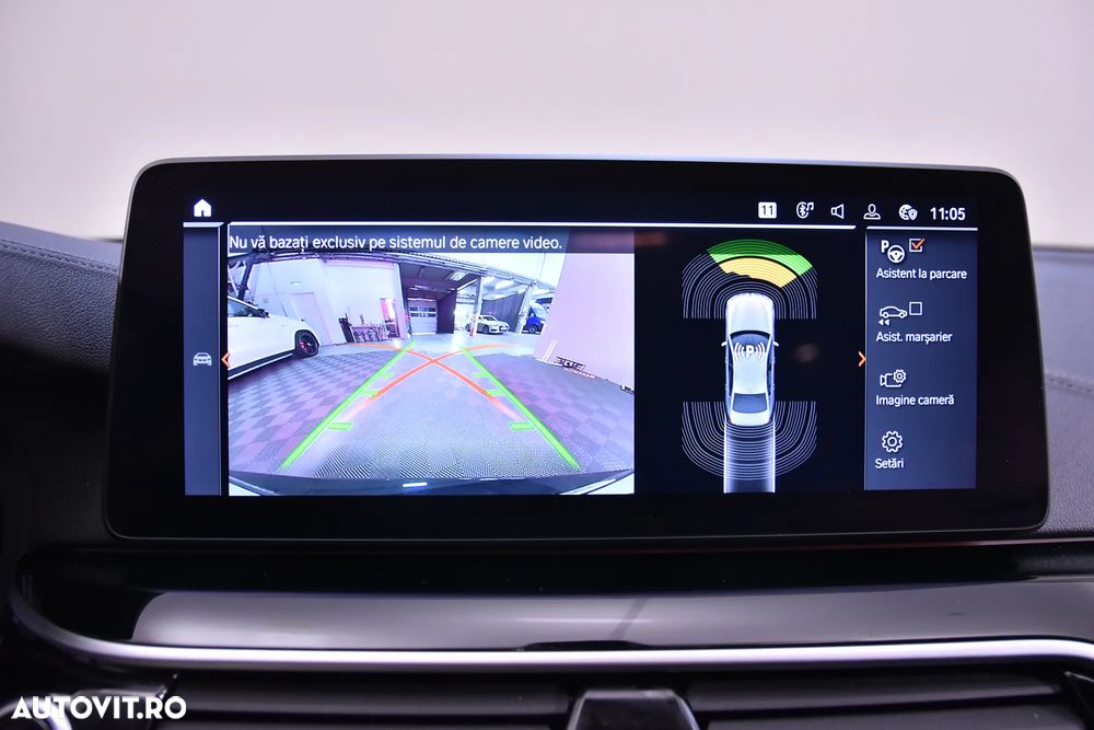 BMW Seria 5 520i AT - 20