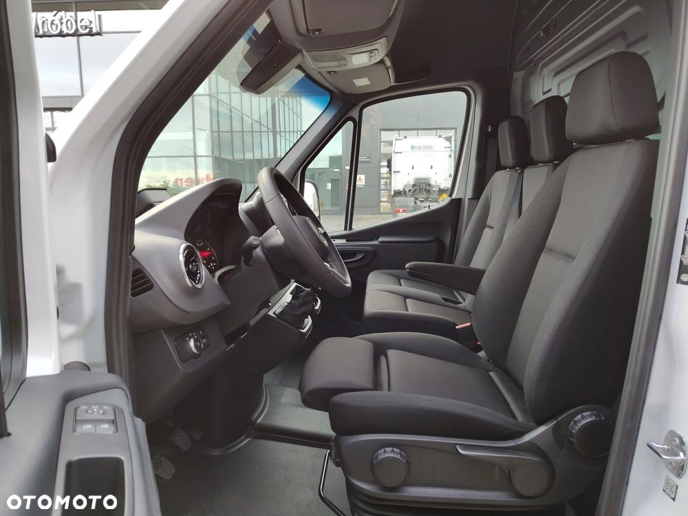 Mercedes-Benz Sprinter 317 CDI Furgon PRO długi 4325 mm L3H2 - 19