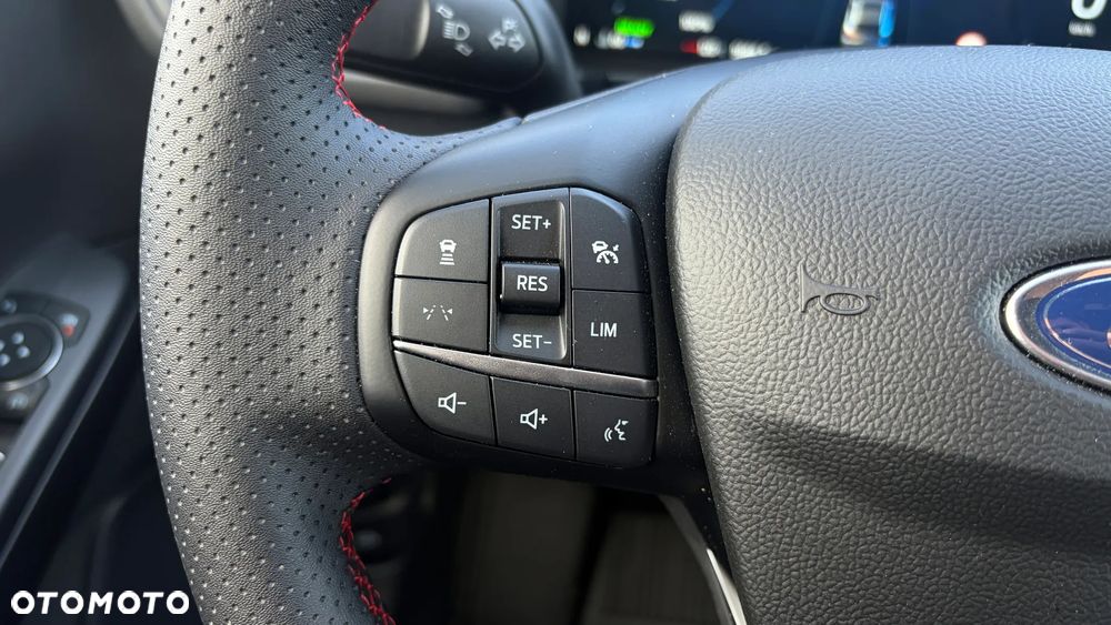 Ford Kuga - 15