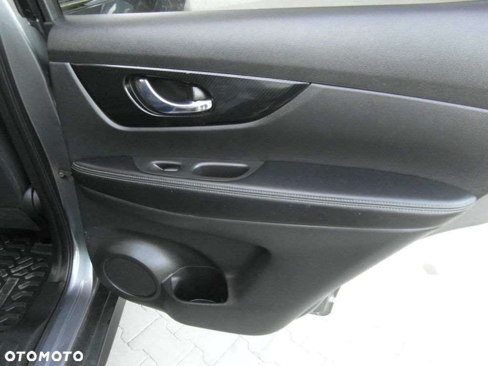 Nissan X-Trail 1.7 dCi ALL-MODE 4x4i N-Connecta - 31