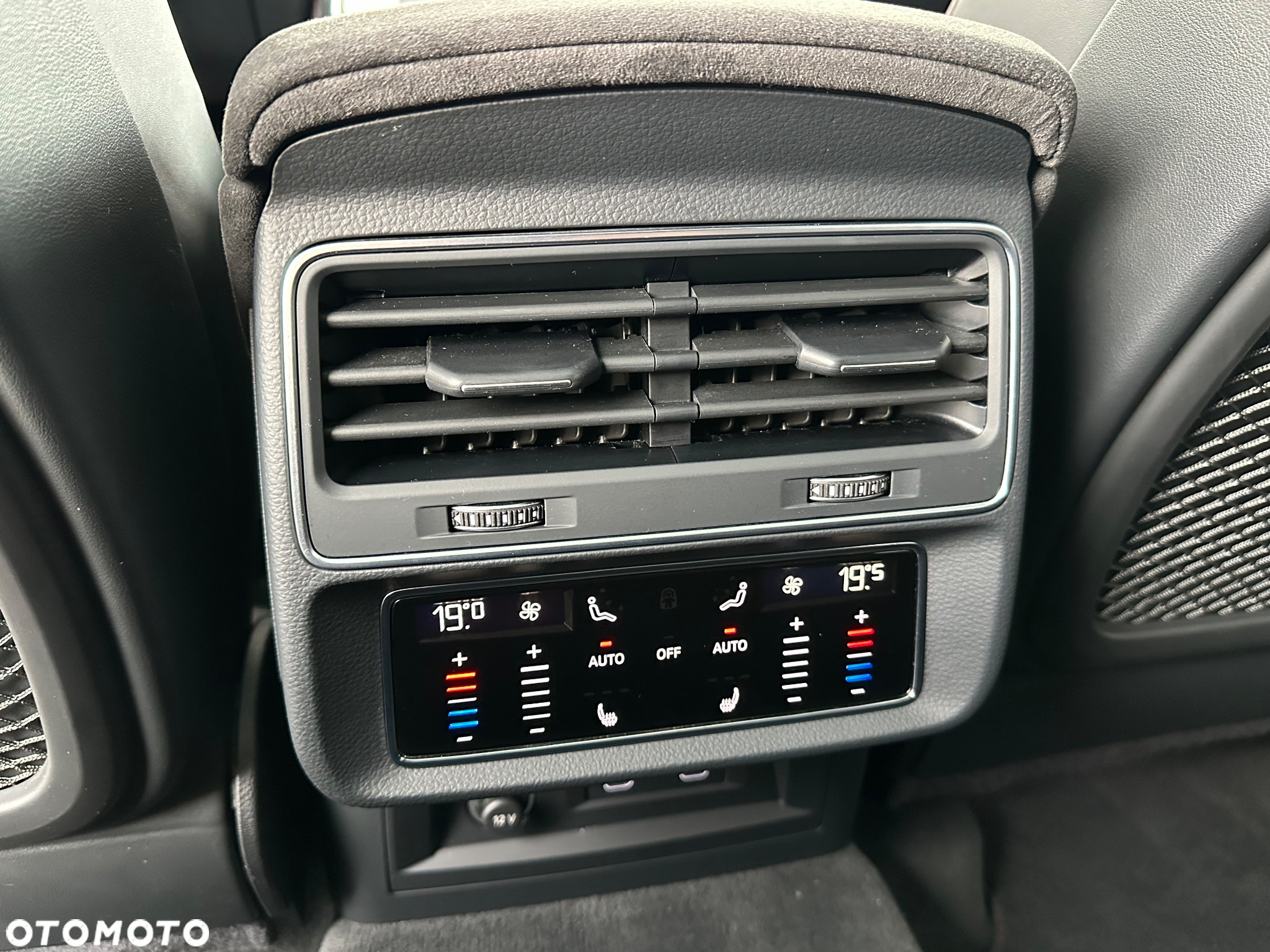 Audi RS Q8 TFSI mHEV Quattro Tiptronic - 25