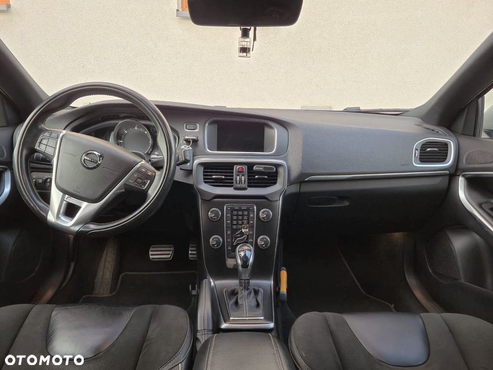 Volvo V40 D3 Drive-E R-Design Kinetic - 12