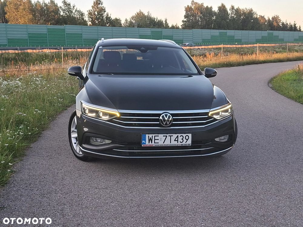 Volkswagen Passat 2.0 TDI Elegance DSG - 12