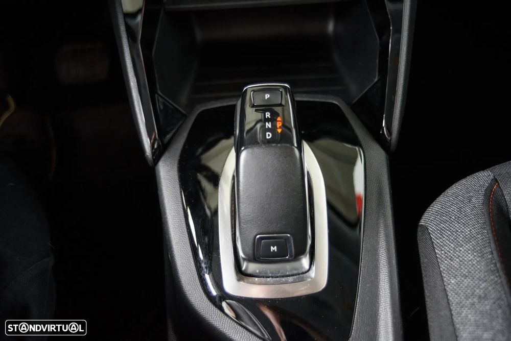 Peugeot 2008 PureTech 130 EAT8 Allure - 46