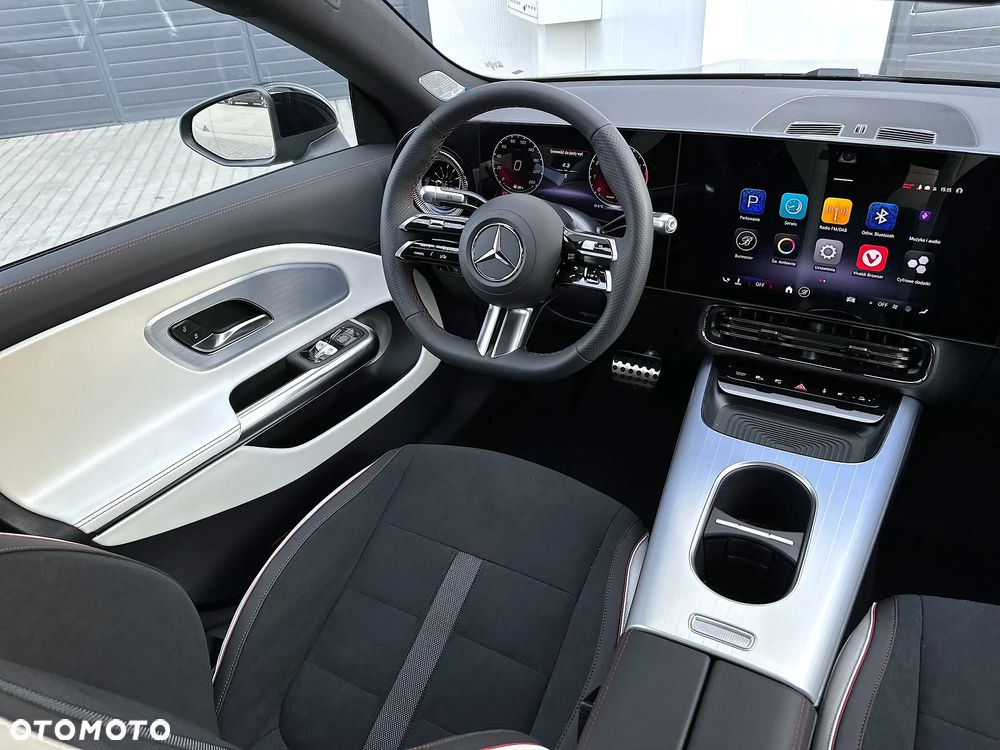 Mercedes-Benz CLA - 10