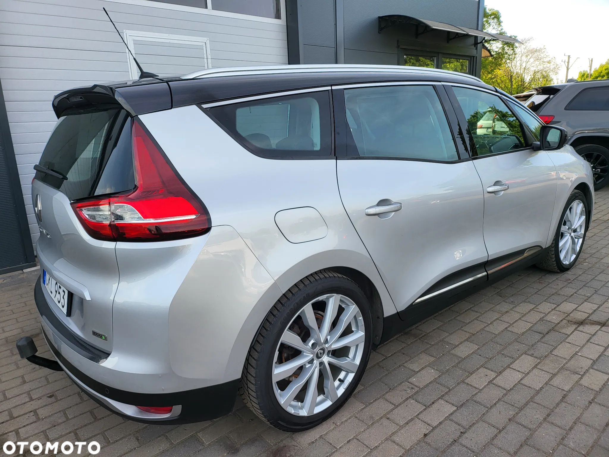 Renault Grand Scenic dCi 110 EDC LIMITED - 12