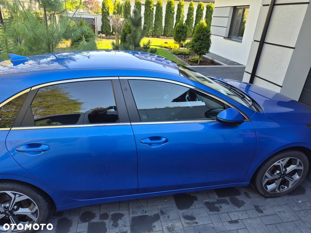 Kia Ceed 1.4 L - 5
