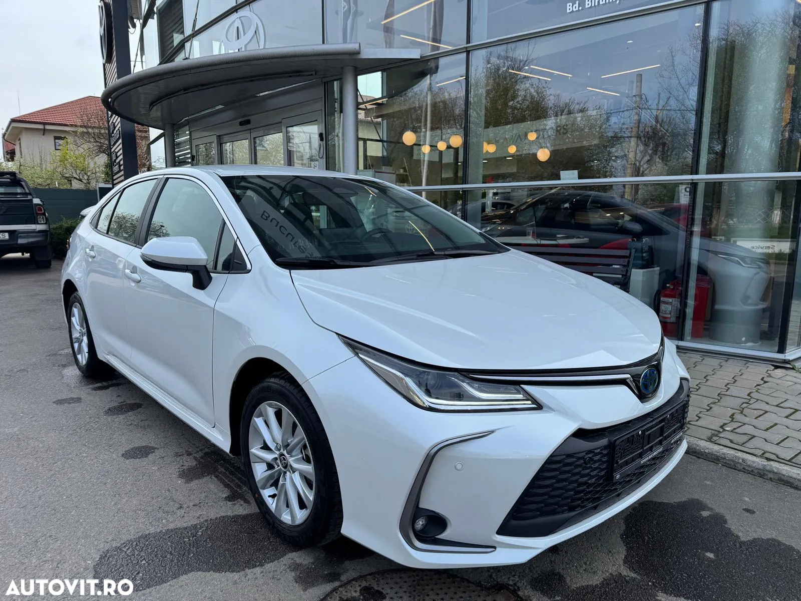 Toyota Corolla 1.8 HSD Business - 2