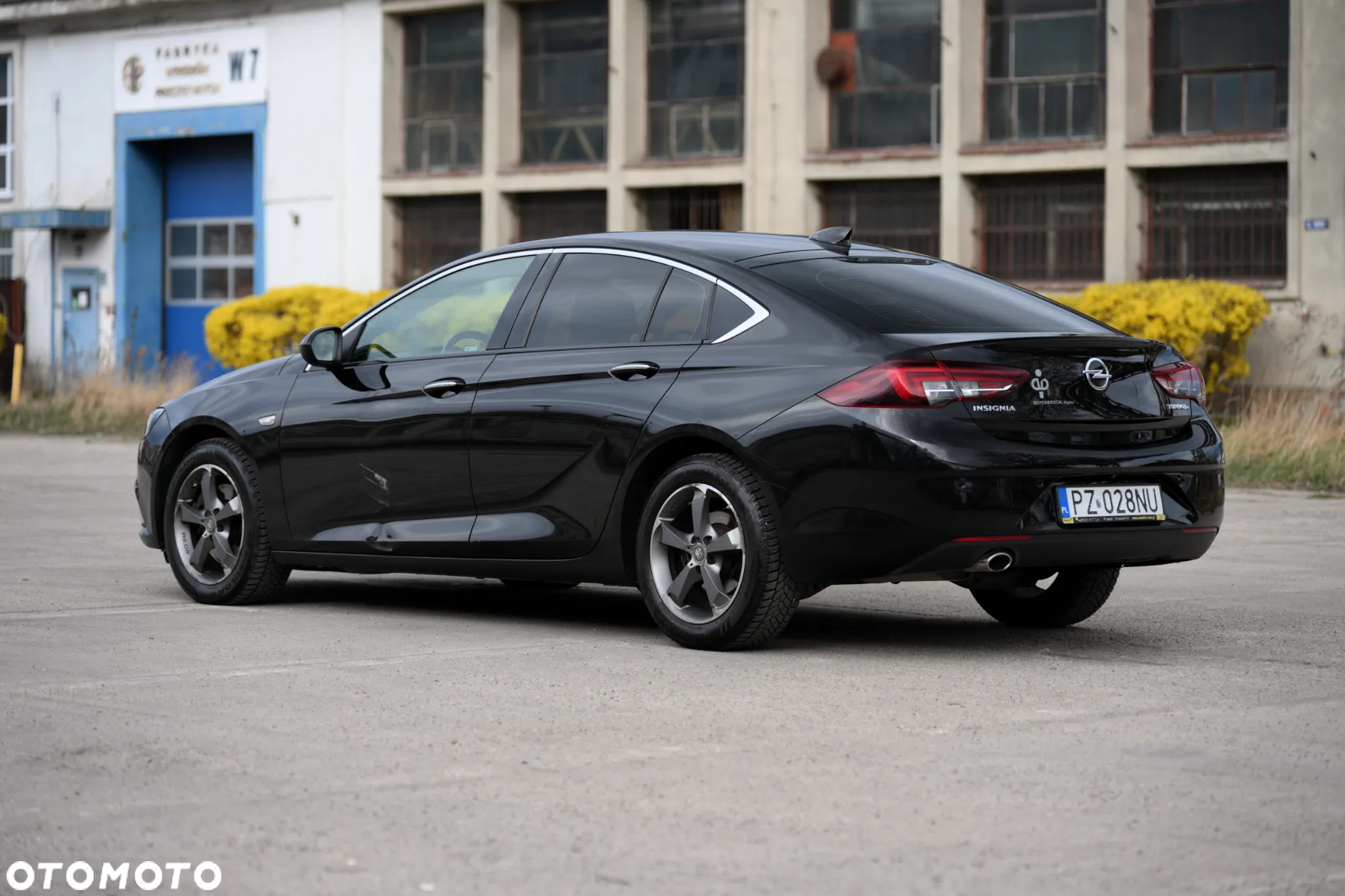 Opel Insignia 2.0 CDTI Executive S&S - 2