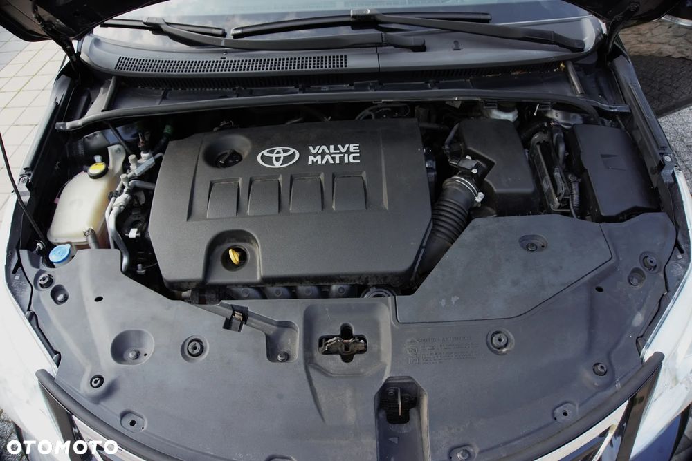 Toyota Avensis - 16