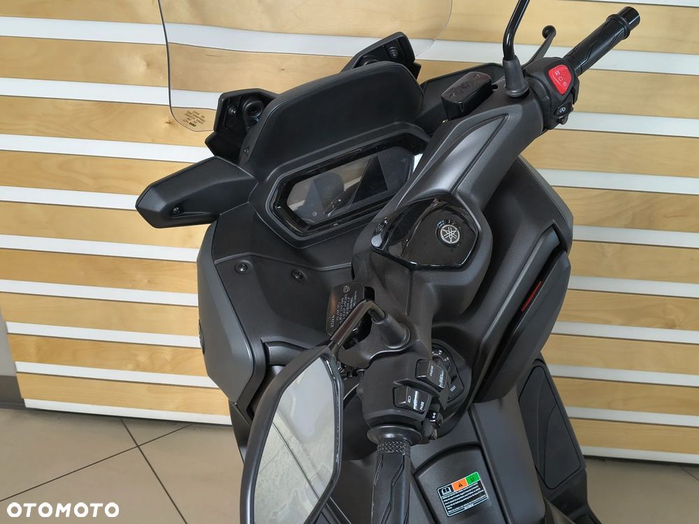 Yamaha X-max - 5