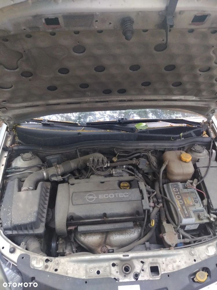 Opel Astra H GTC na części - 7