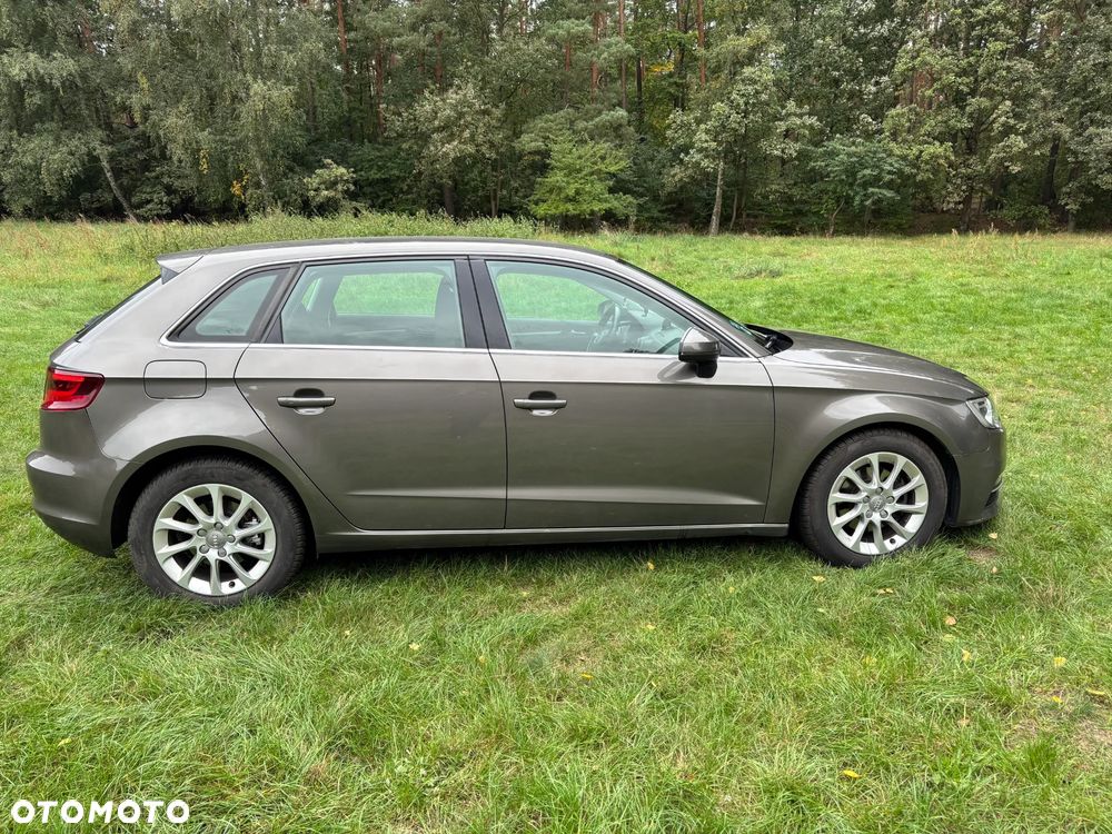 Audi A3 Sportback - 8