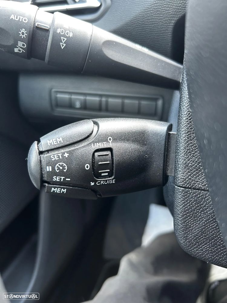 Peugeot 308 130 e-THP Stop & Start Allure - 11