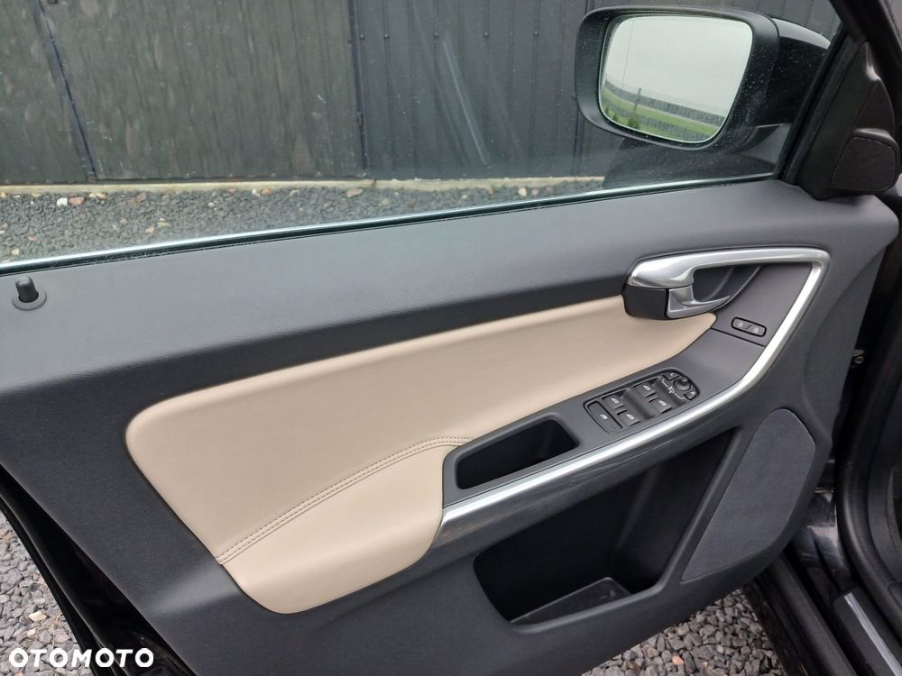 Volvo XC 60 - 18