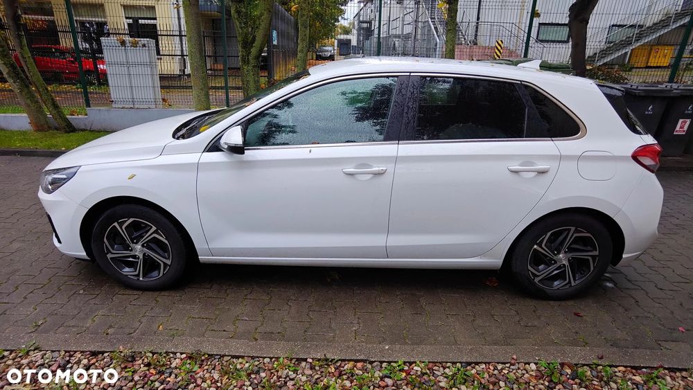 Hyundai i30 1.5 DPI Comfort - 1