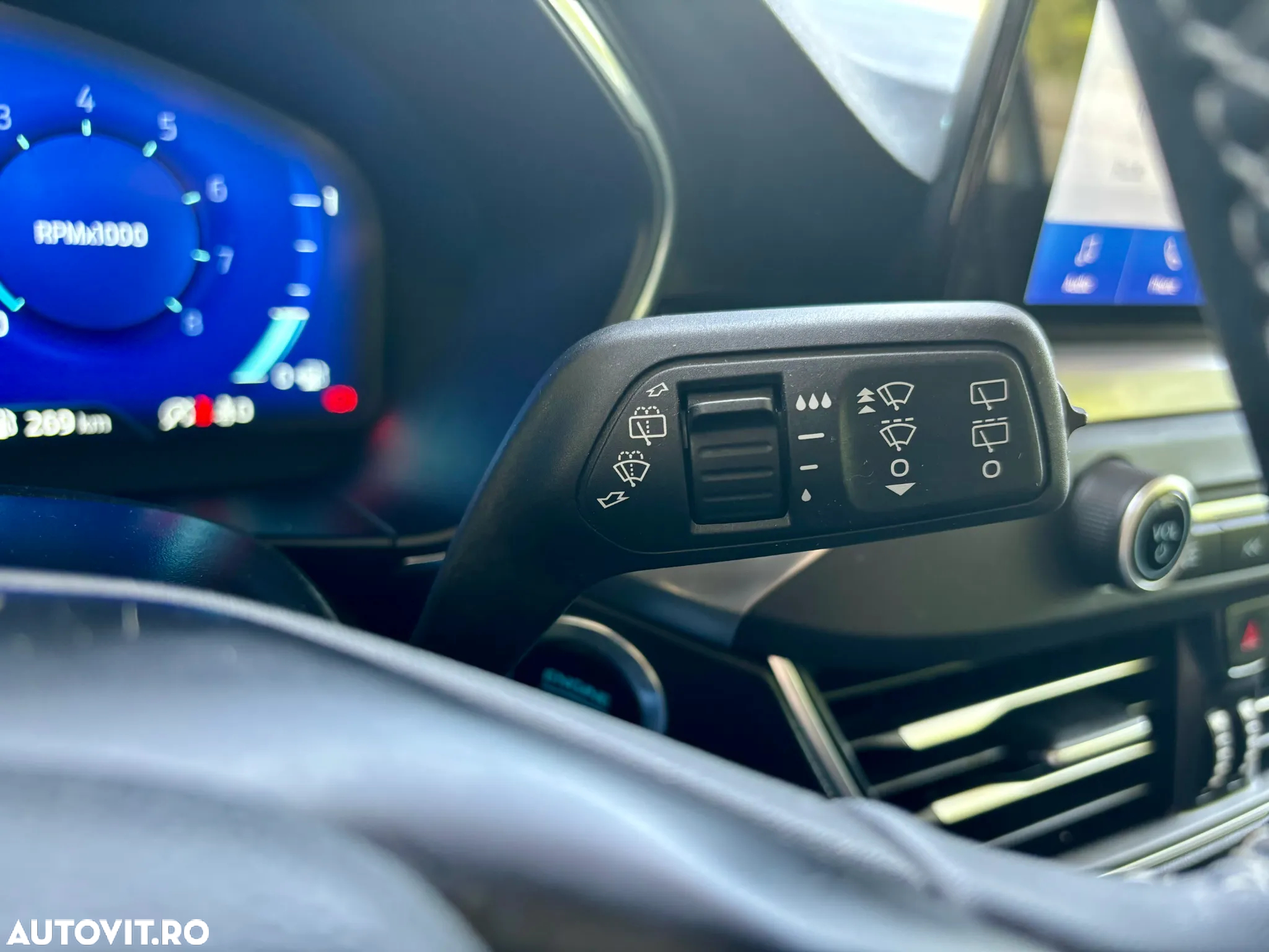 Ford Focus 1.0 EcoBoost Connected - 16