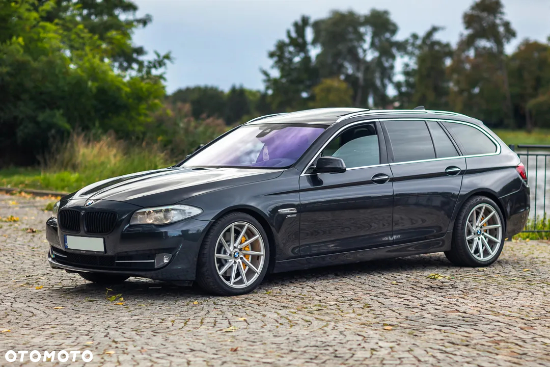 BMW Seria 5 530d xDrive - 10