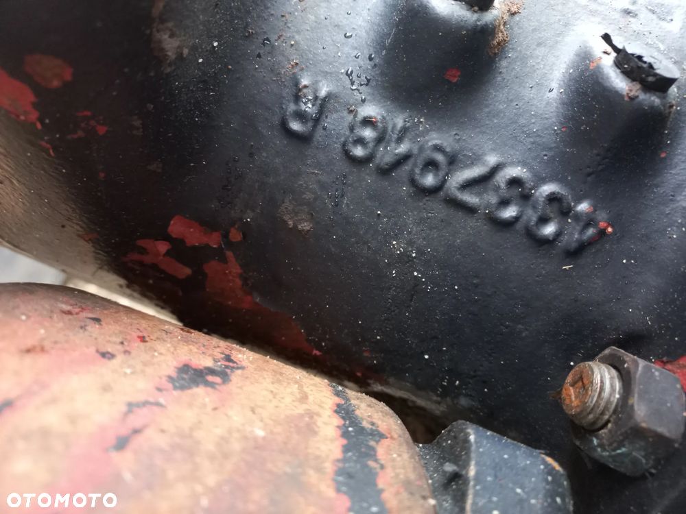 Deutz fahr DX 3.90,3.70,3.10,3.30, 3.65, 3.75,3.50,3.60, G70,4337918,4378828,4342689.WAŁEK,atak,synchronizator,podnośnik,mechanizm różnicowy,koło zębate,łożysko,piasta,most,kabina,silnik,skrzynia,obudowa mostu,zwolnice,koła,maska,części - 17