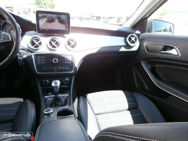 Mercedes-Benz GLA 180 CDi Style - 13