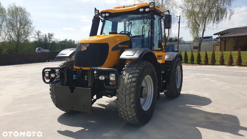 JCB FASTRAC 3220 PLUS - 9