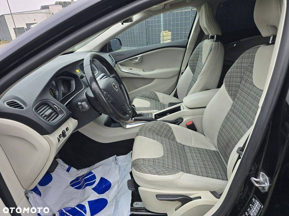 Volvo V40 - 9