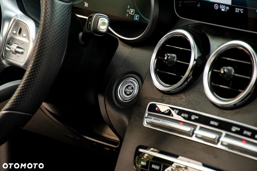Mercedes-Benz Klasa C 300 d 4Matic 9G-TRONIC AMG Line - 27