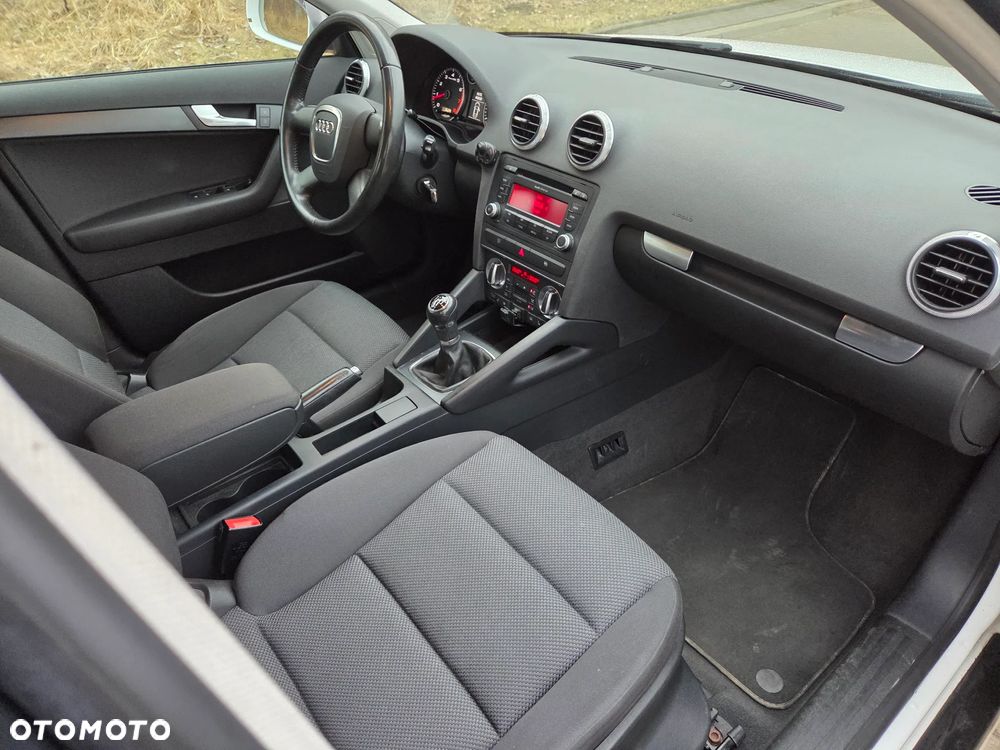 Audi A3 Sportback 1.6 Attraction - 7