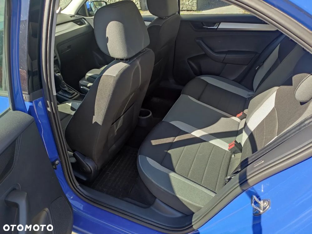 Skoda RAPID 1.0 TSI Ambition DSG - 8