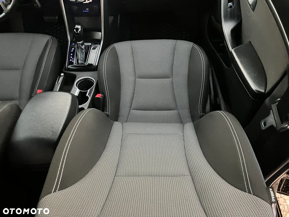 Hyundai i30 1.6 GDI BlueDrive Premium DCT - 35