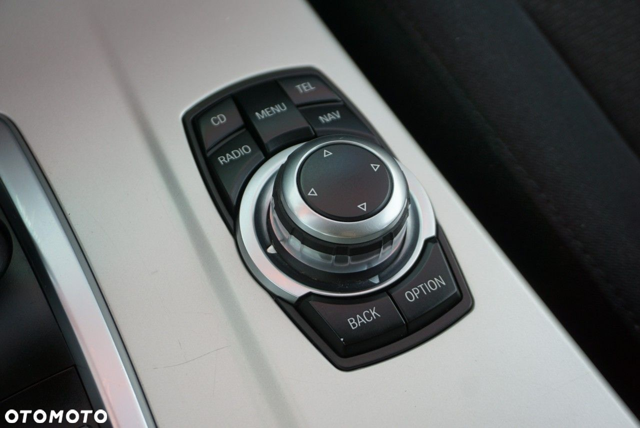 BMW X3 xDrive20d - 23