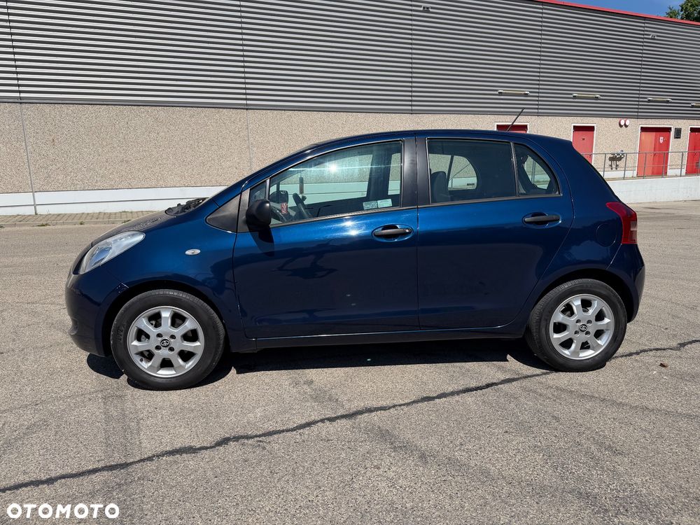 Toyota Yaris 1.3 Terra - 2