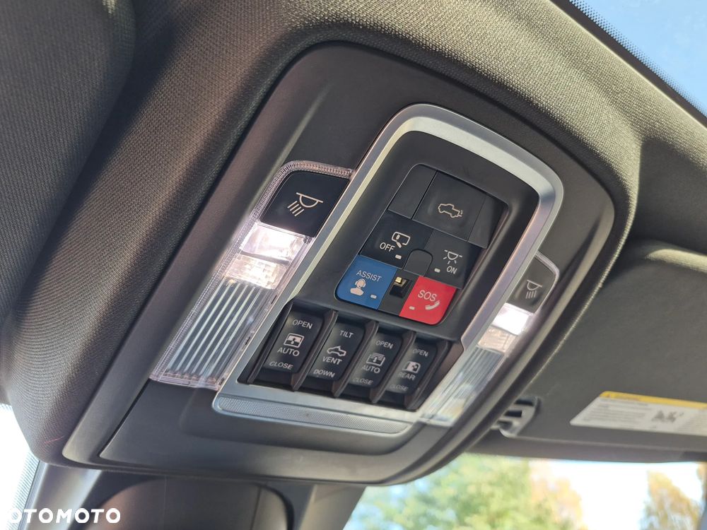 RAM 1500 5.7 Crew Cab Limited - 9